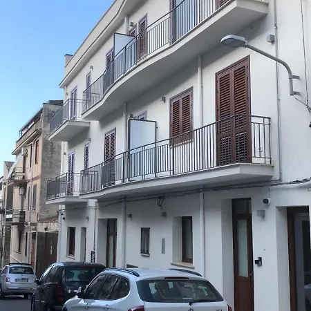 Casa Master * カステッランマーレ・デル・ゴルフォ